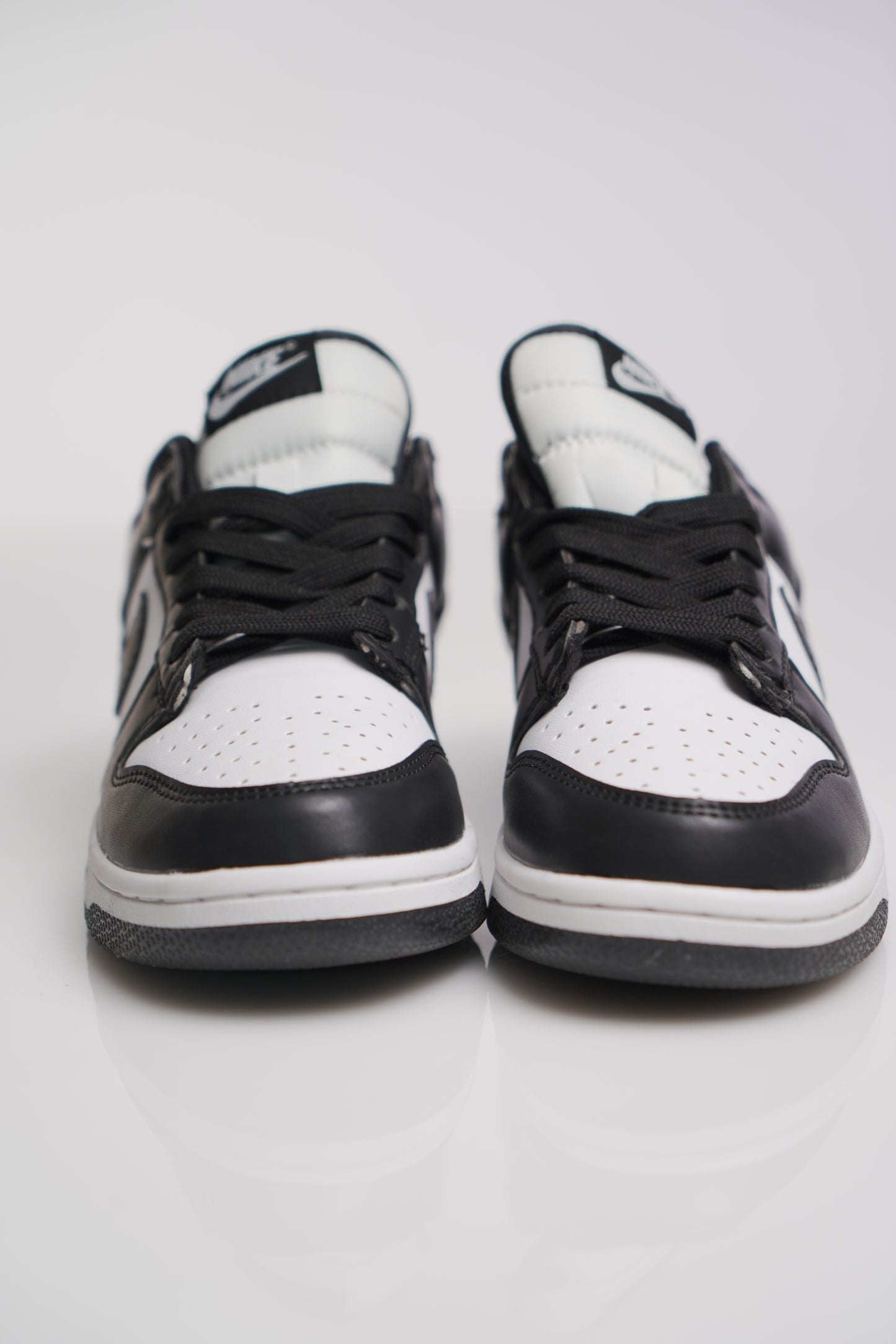 Nike Dunk Low Retro White Black Panda