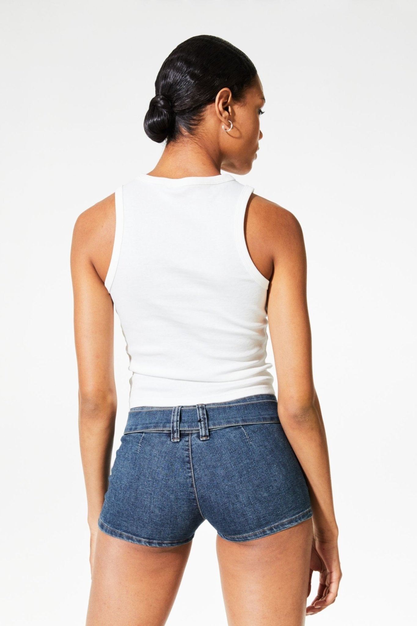 H&M Belted Shorts Dark Denim Blue - BEAUTY BAR