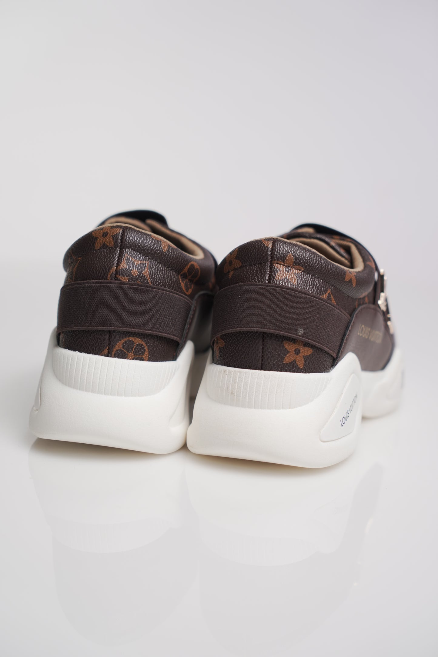 Louis Vuitton Sneakers Casual