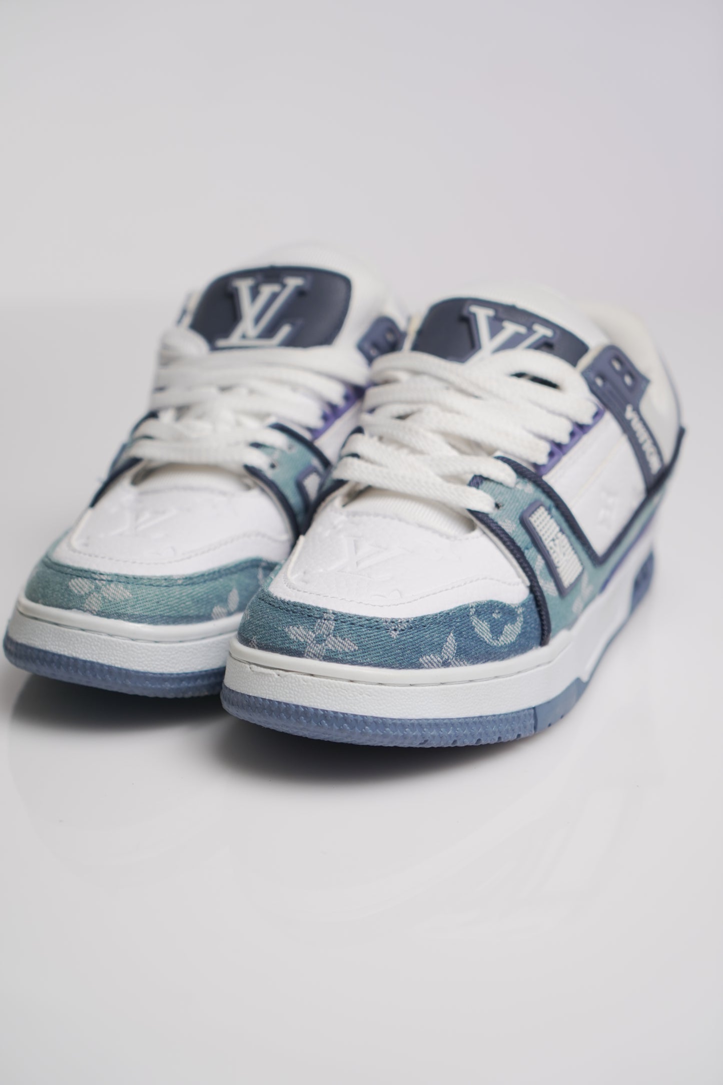 Louis Vuitton Sneakers White Blue