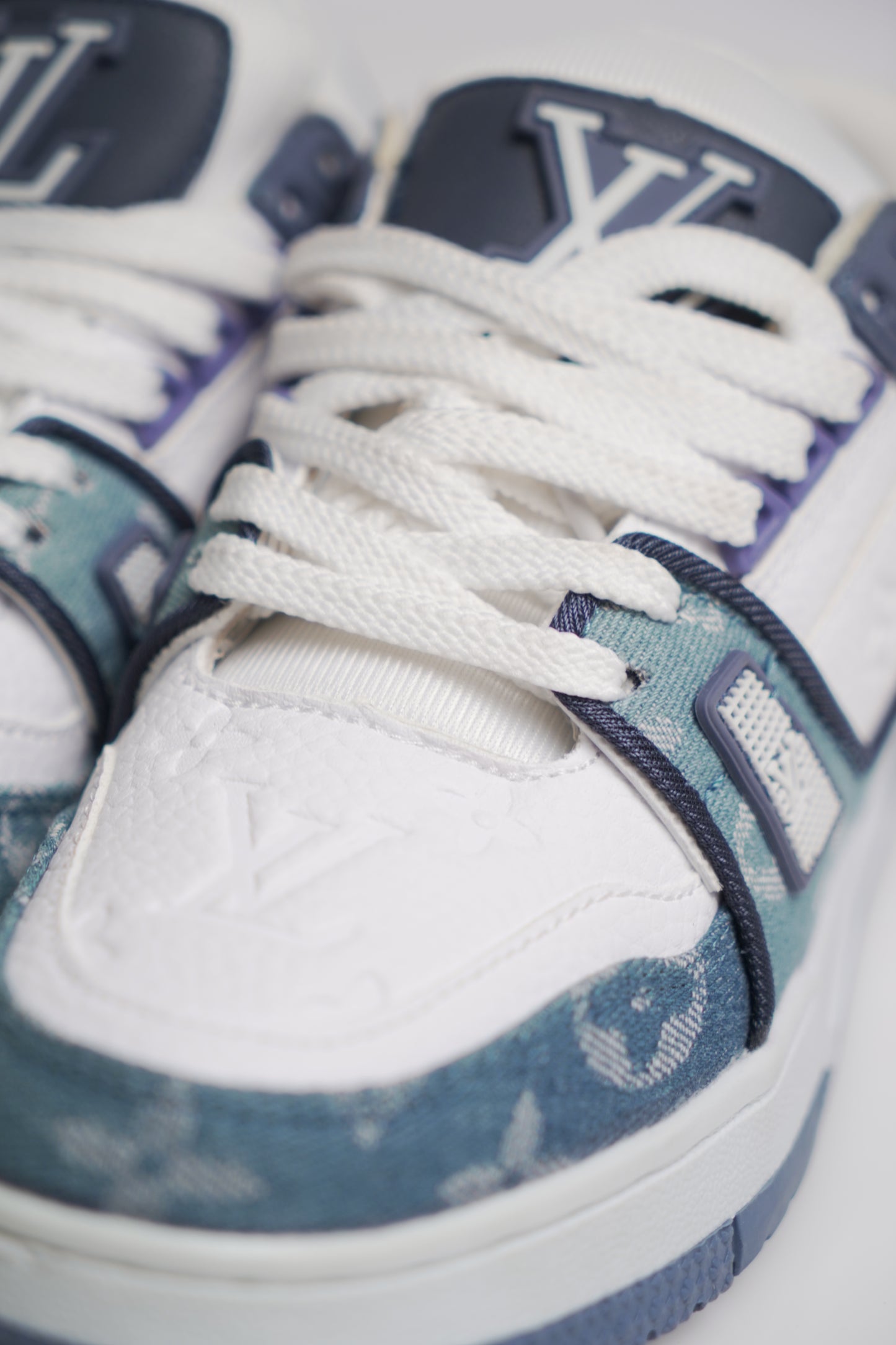 Louis Vuitton Sneakers White Blue