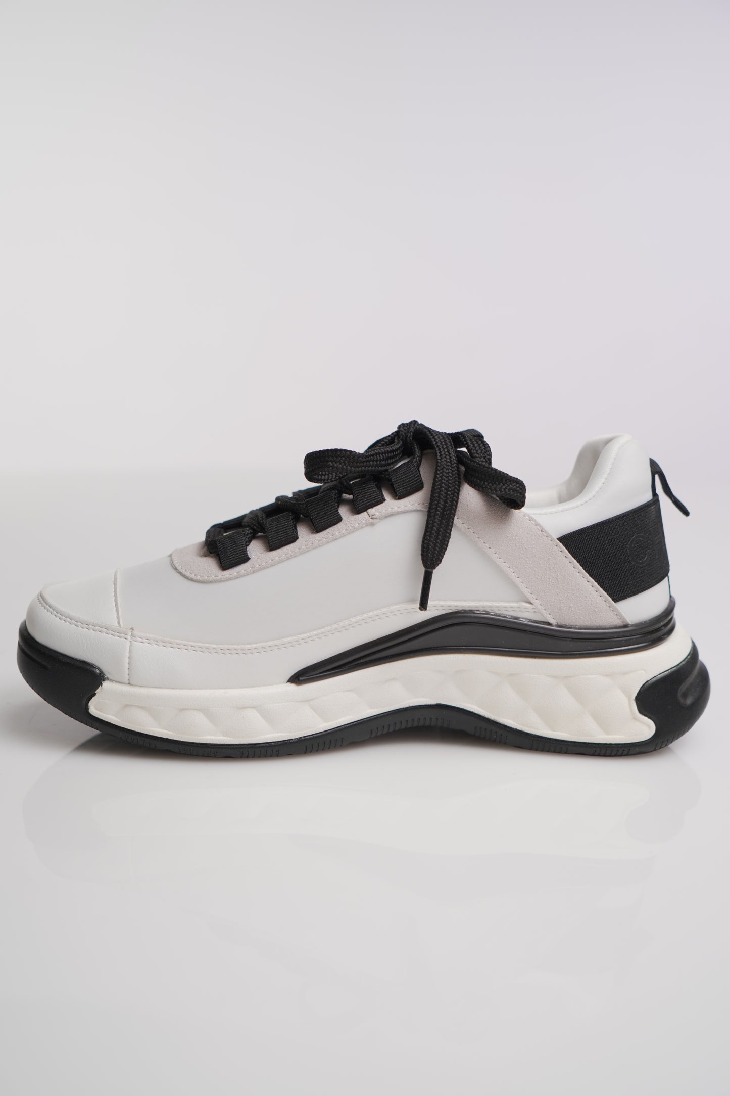 Chanel Velvet Calfskin Mixed Fibers CC Sneakers 40 Ivory Black