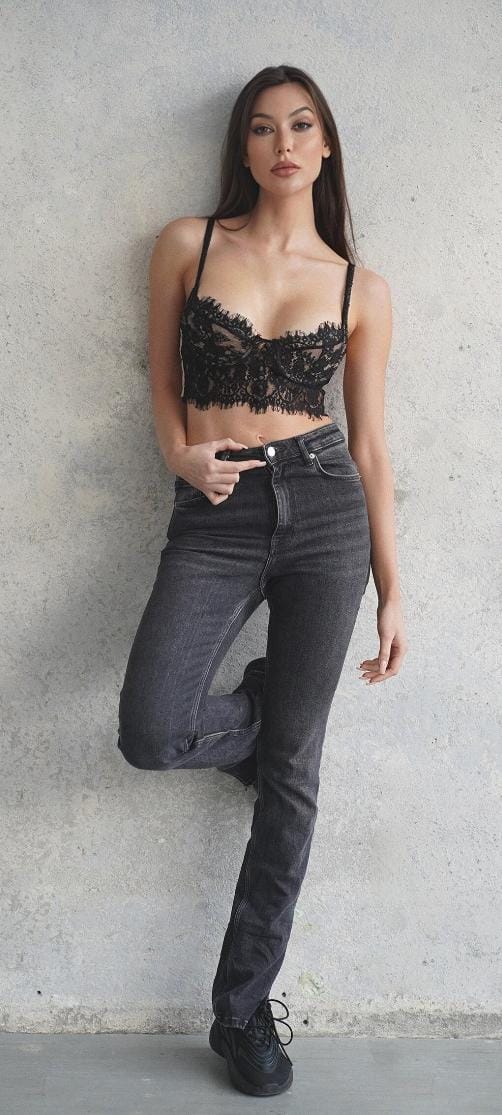 Black Short Top Of Lace - BEAUTY BAR