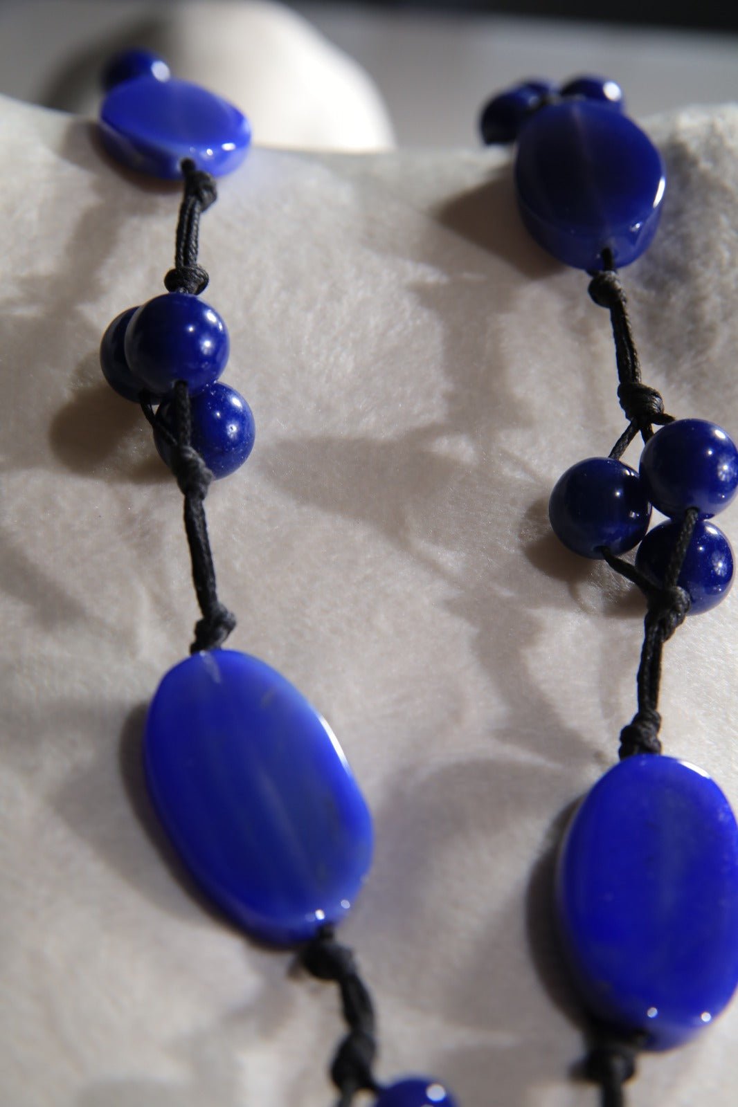 Blue agate with black leather - BEAUTY BAR