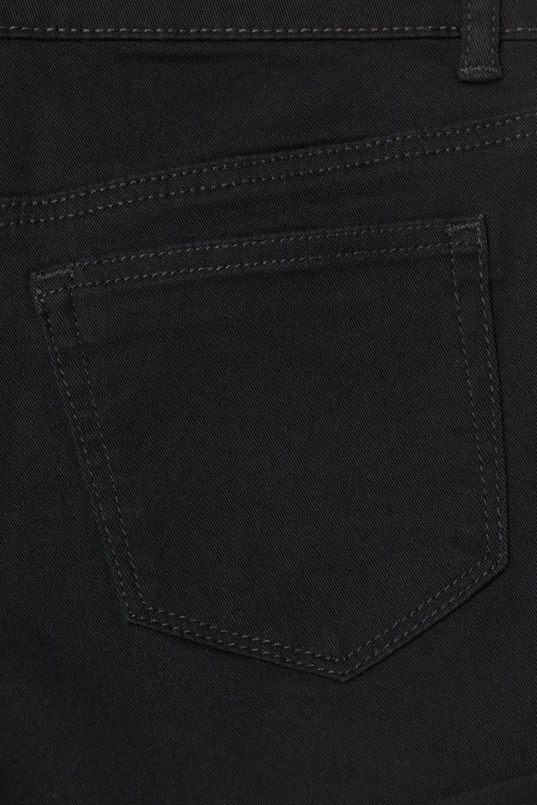 H&M Curvy Fit Stretch Jeans Shorts Black - BEAUTY BAR