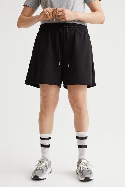 H&M Sweatshirt Shorts Black - BEAUTY BAR