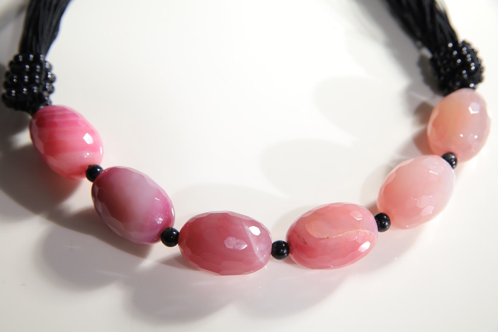 Necklaces Fuchsia Beads & Onyx Leather - BEAUTY BAR